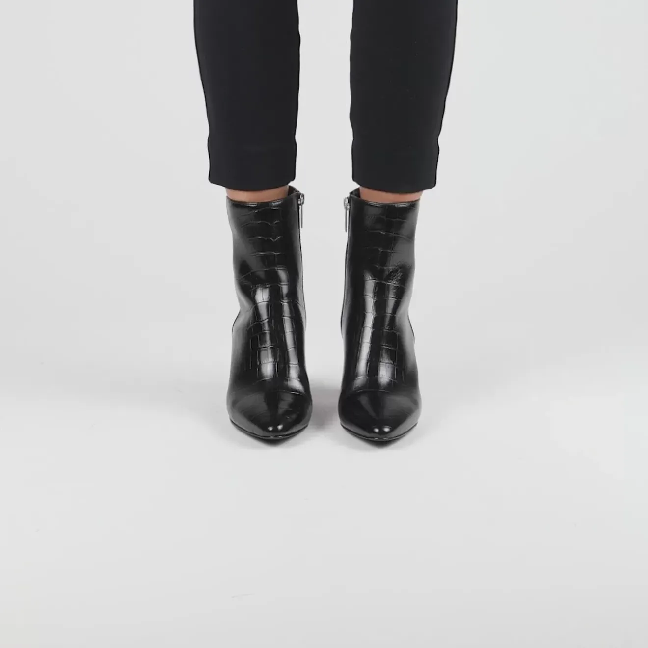 Boots-Aquatalia Claina Black