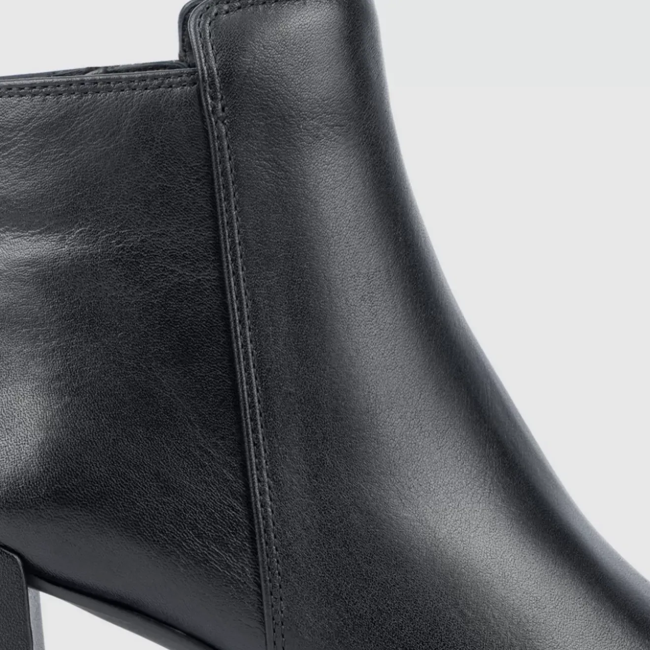Boots-Aquatalia Dolora Black