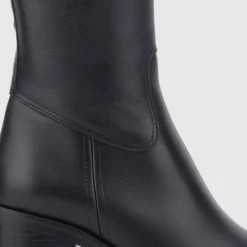 Boots-Aquatalia Josephina Black
