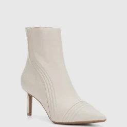 Boots-Aquatalia Manta Pearl