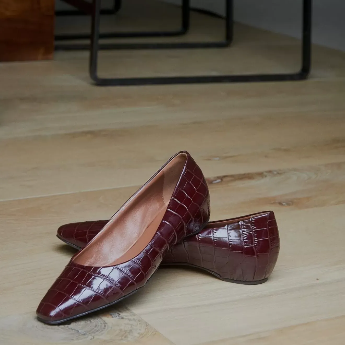 Flats-Aquatalia Marcella Deep Wine