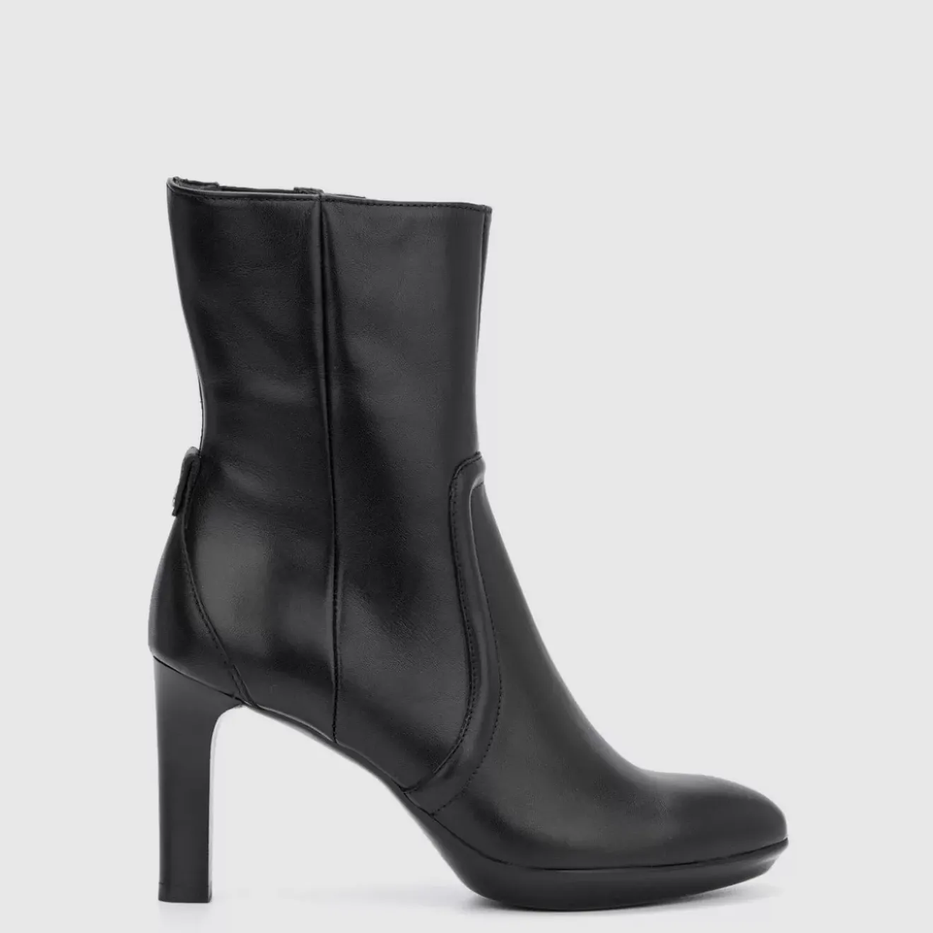 Boots-Aquatalia Renisa Black