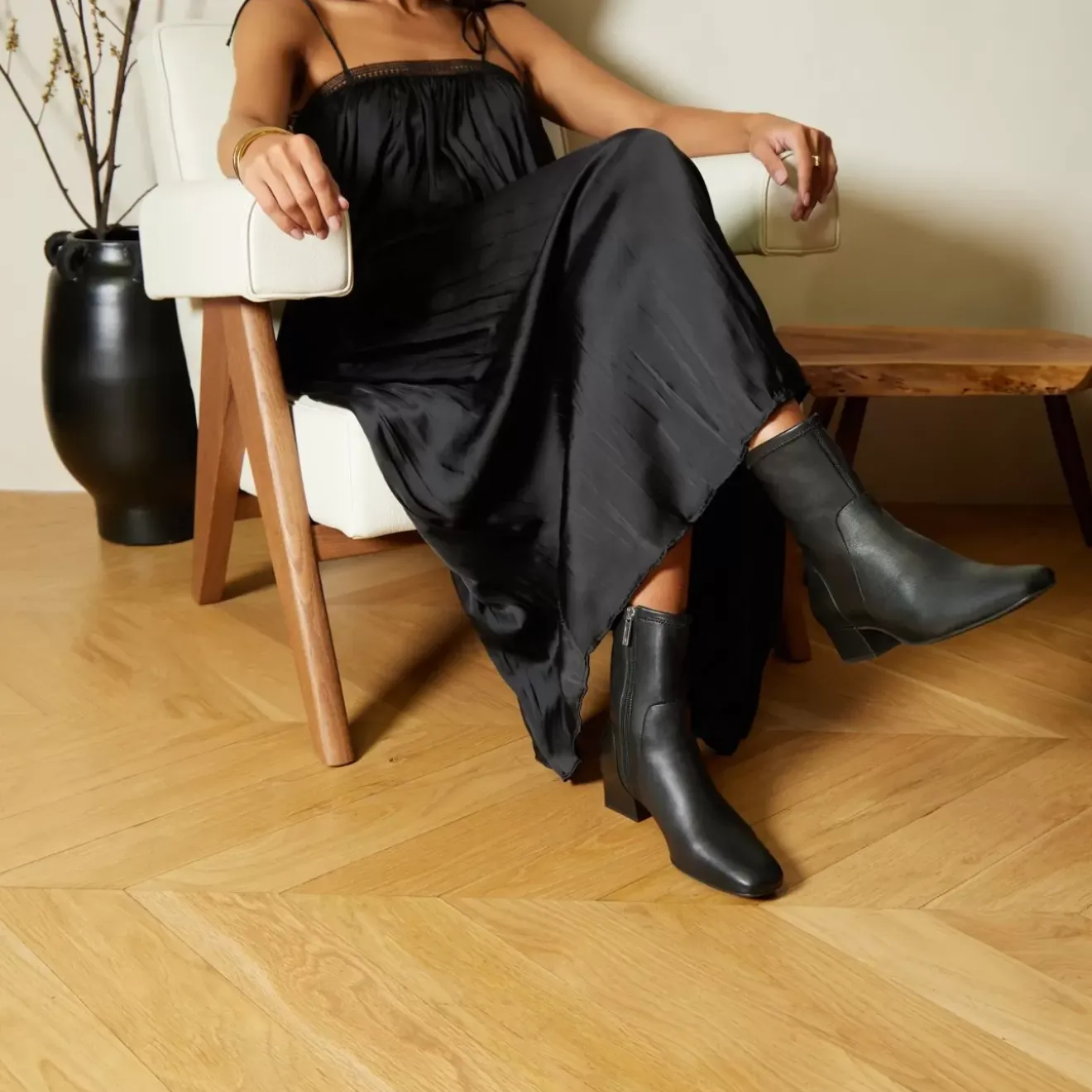 Boots-Aquatalia Stassi Black