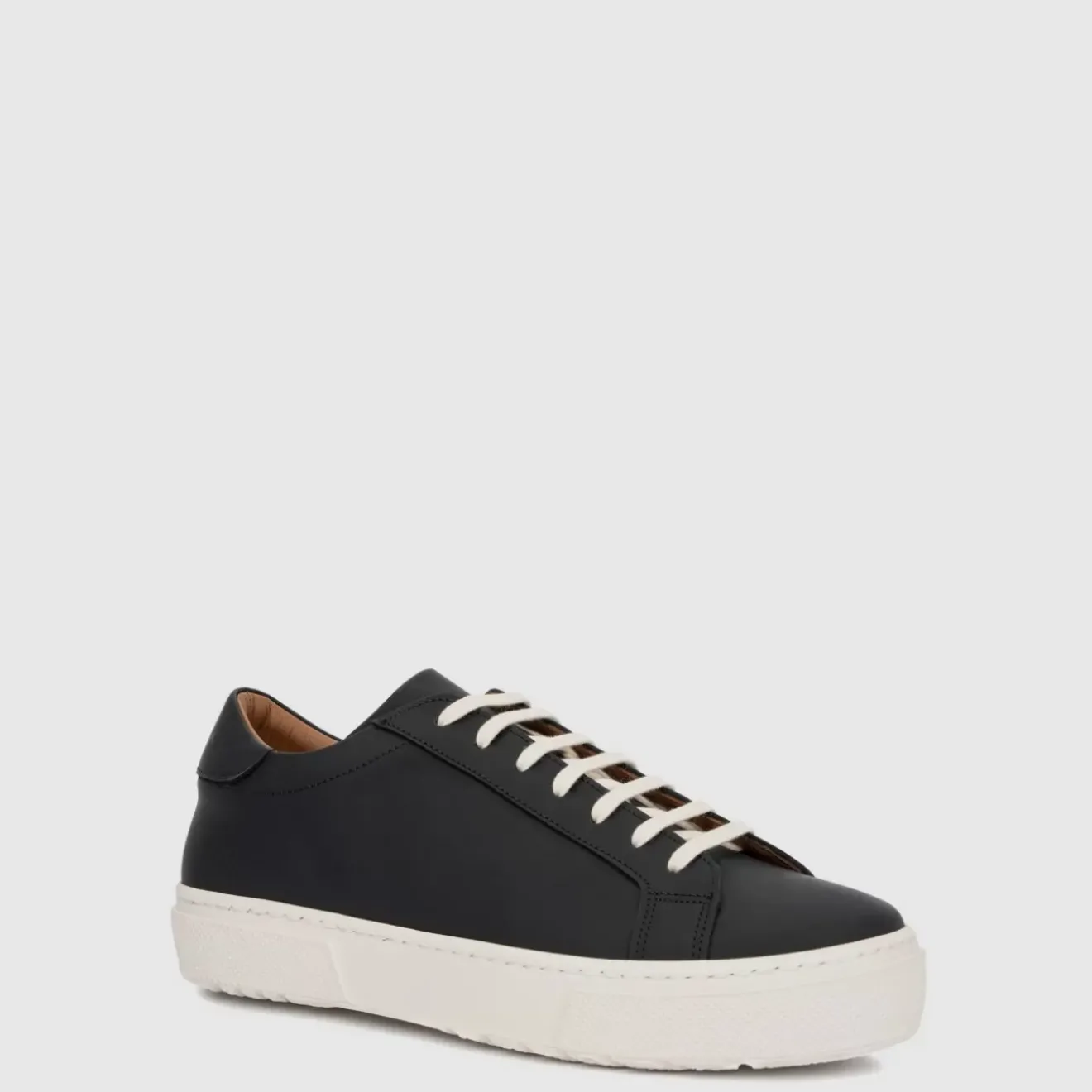 Sneakers-Aquatalia Vic Black